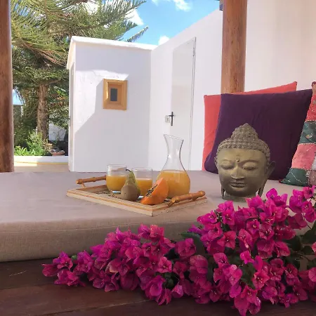 Roferos 32 * Puerto del Carmen (Lanzarote)