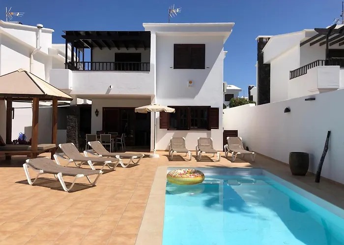 Βίλα Roferos 32 *